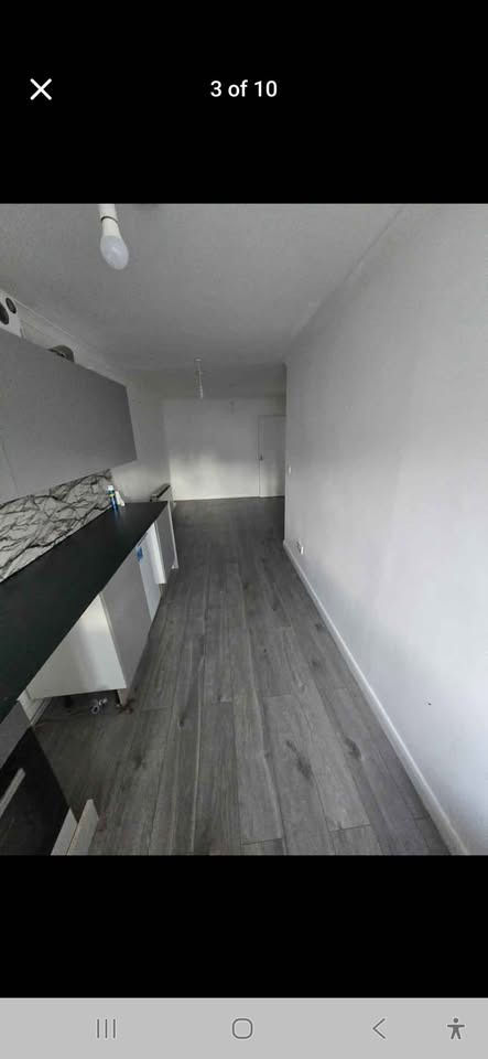 Thumbnail: 1 Bed, 1 Bath Flat in Leigh-on-Sea, SS3 R2SA🏡