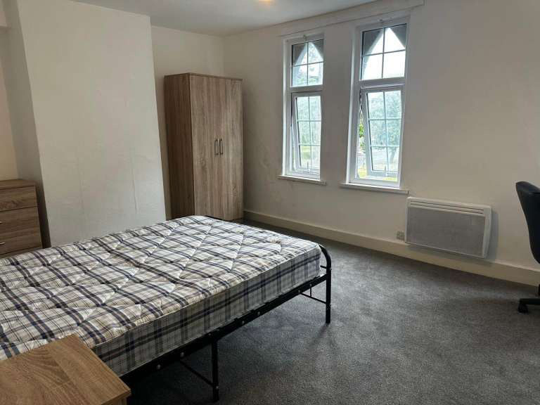 Thumbnail: 3 Bed, 1 Bath House Available Oxford, OX4 R2HMO/R2SH 🏡