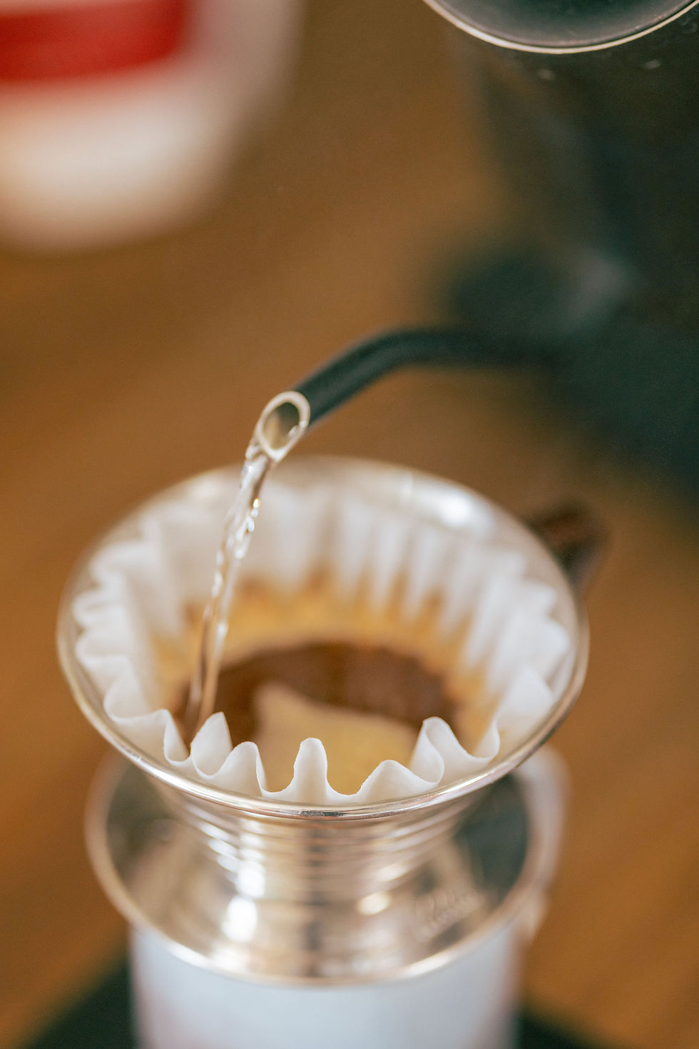 Choosing the Right Coffee Filter: Paper vs. Metal 