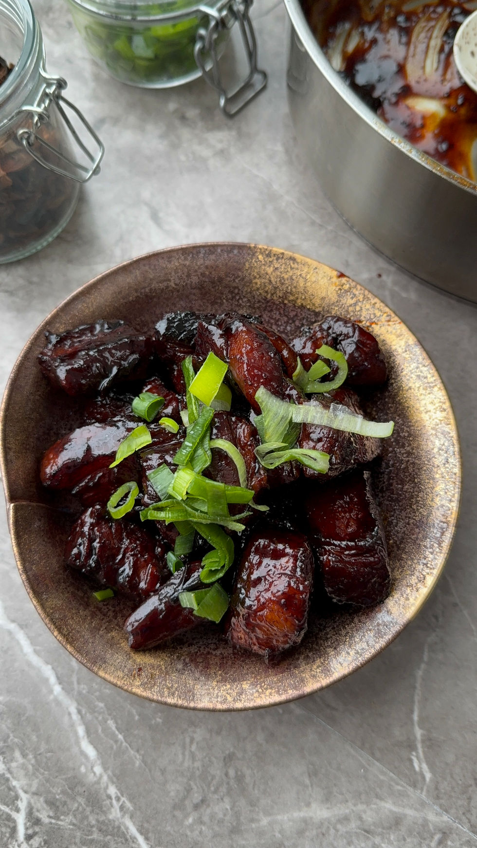 Hongshao rou, poitrine de porc braisée et caramélisée