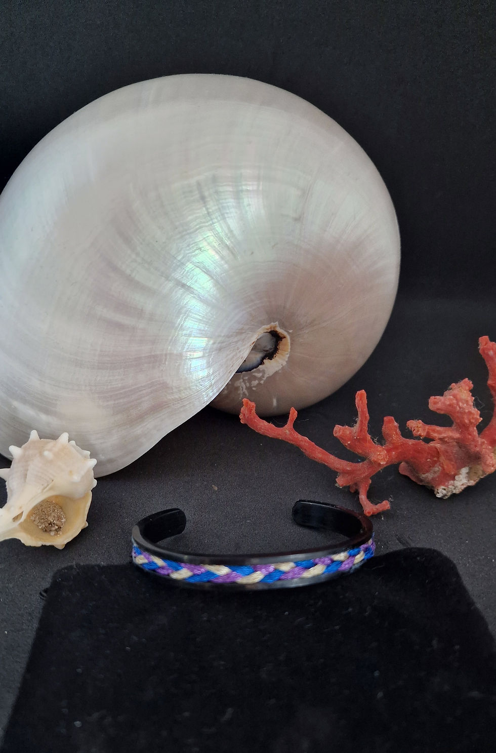 Bracelet manchette noir et tressé