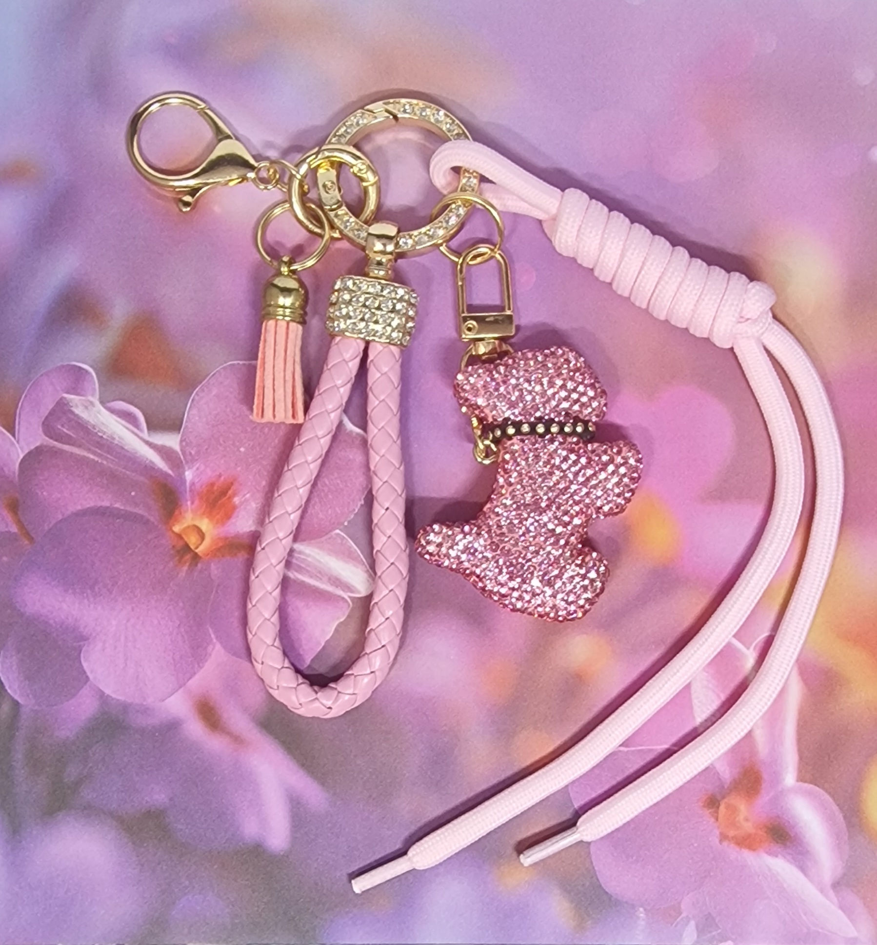 Bijou de sac croissant chien rose