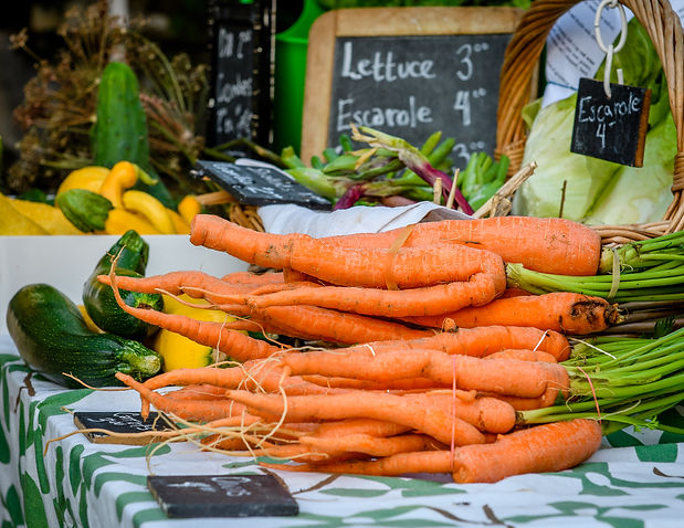 West Stockbridge Farmers Market Carrots Lettuce Escarole