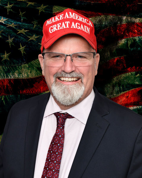 Thomas Kenny headshot by Scott Finney Photography