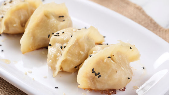 E10 - Raviolis au bœuf 4 pcs (vapeur ou grille)