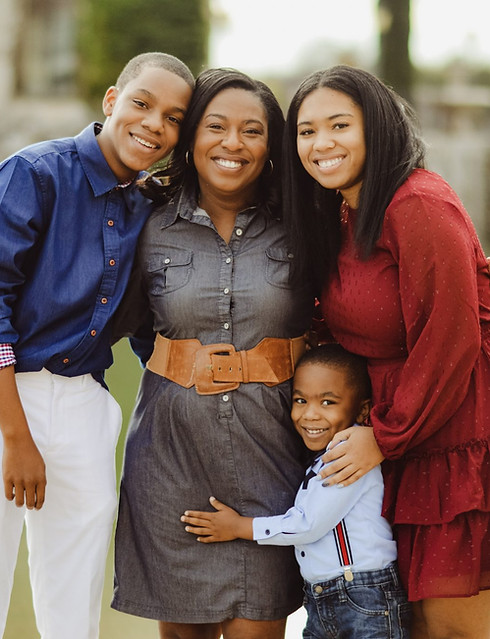 Family-pic-2048x1362.jpg