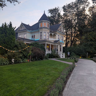 Belle Supper Club Burlesque Show