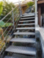 ESCALIER INOX