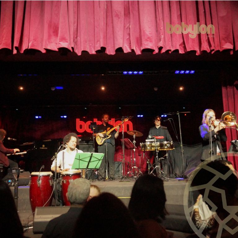 CARIBE CAFÉ "BRUJERÍA - HALLOWEEN NIGHT EN SALSA"
