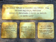 drei Stolpersteine in Erinnerung an Opfer der Faschisten 1944