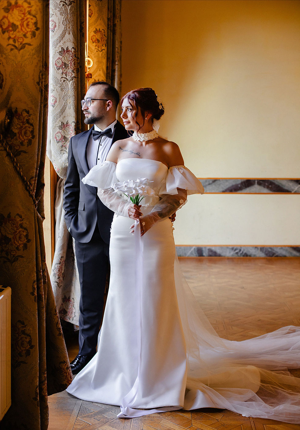 Tarihî mimariyle uyumlu gelin ve damat çekimi