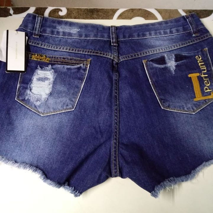 Miniatura: Short Jeans Feminino Lança Perfume