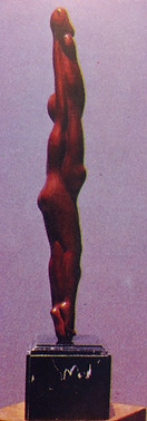 Raíces. Bronze sculpture by Olivia Guzman