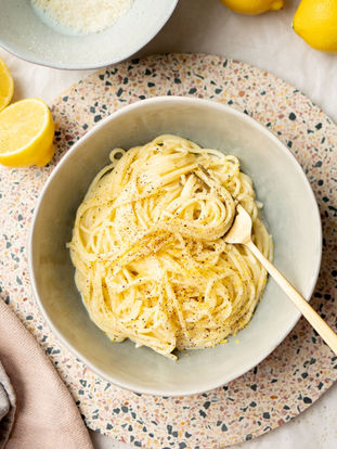 Spaghetti al limone recept met extra vierge olijfolie: fris, eenvoudig en authentiek Italiaans. Perfect voor elke dag.