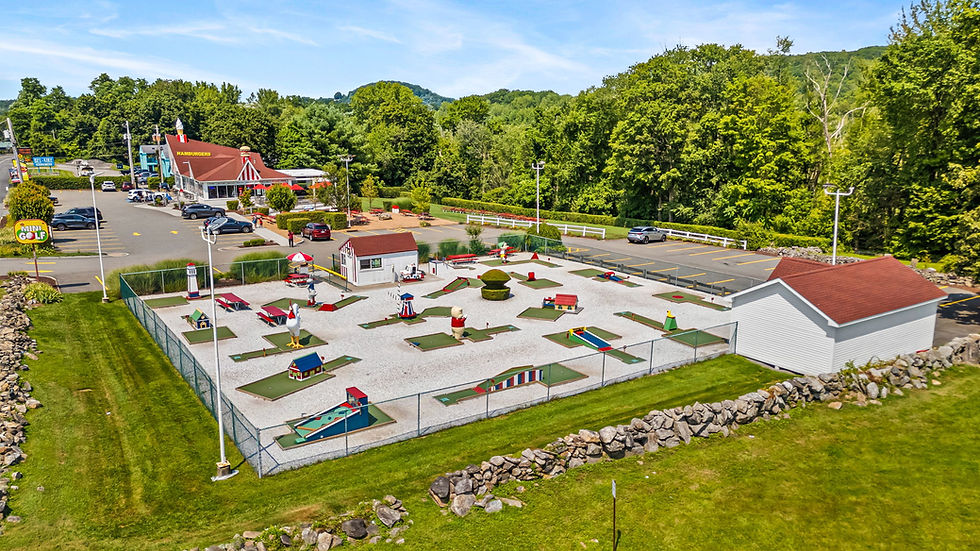 red rooster mini golf.