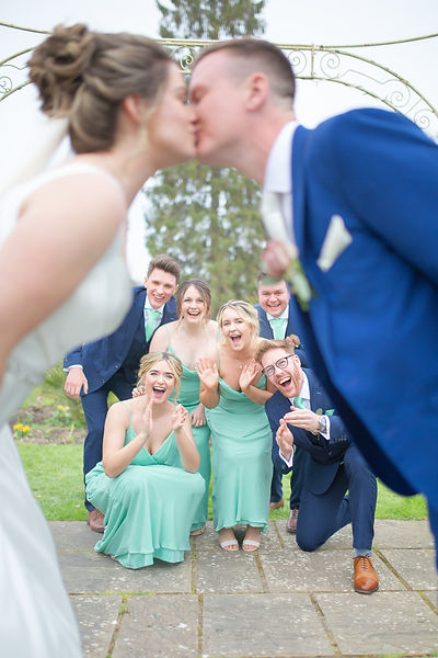 fun bridal group portraits