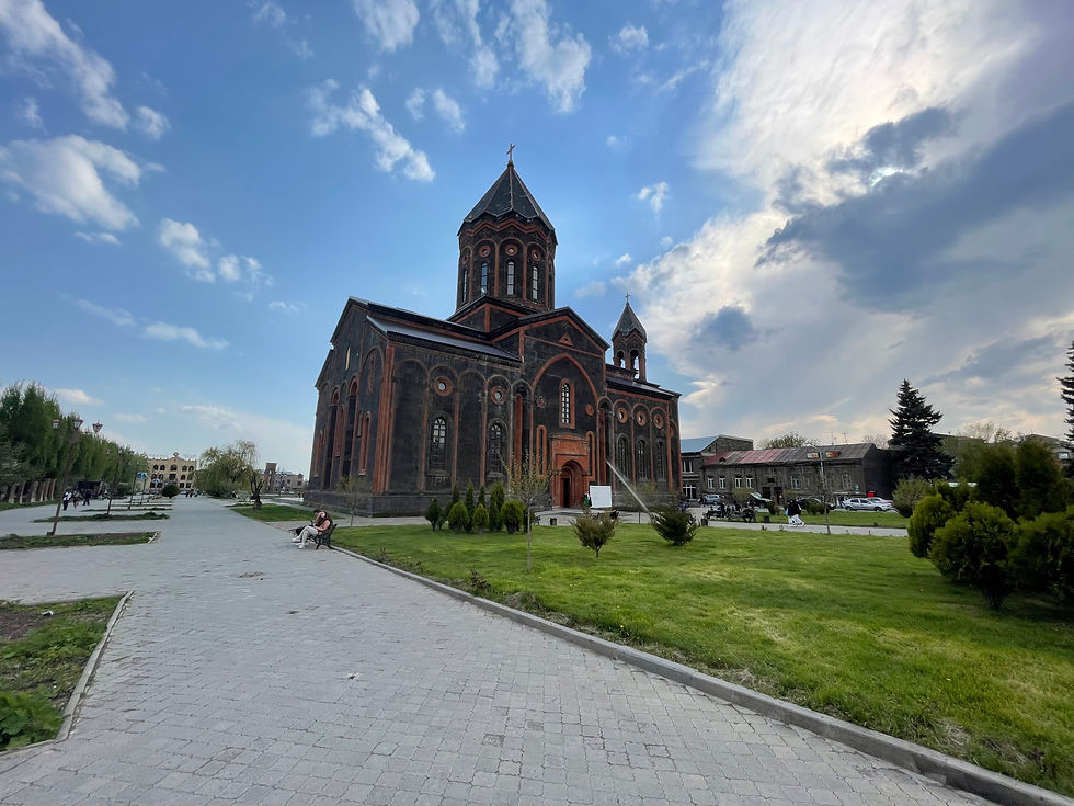 die Erlöserkirche am Vartanants Platz