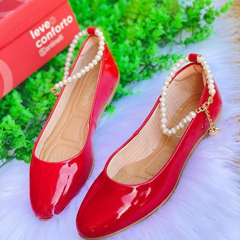 Miniatura: Calzados para damas (zapatos y championes)