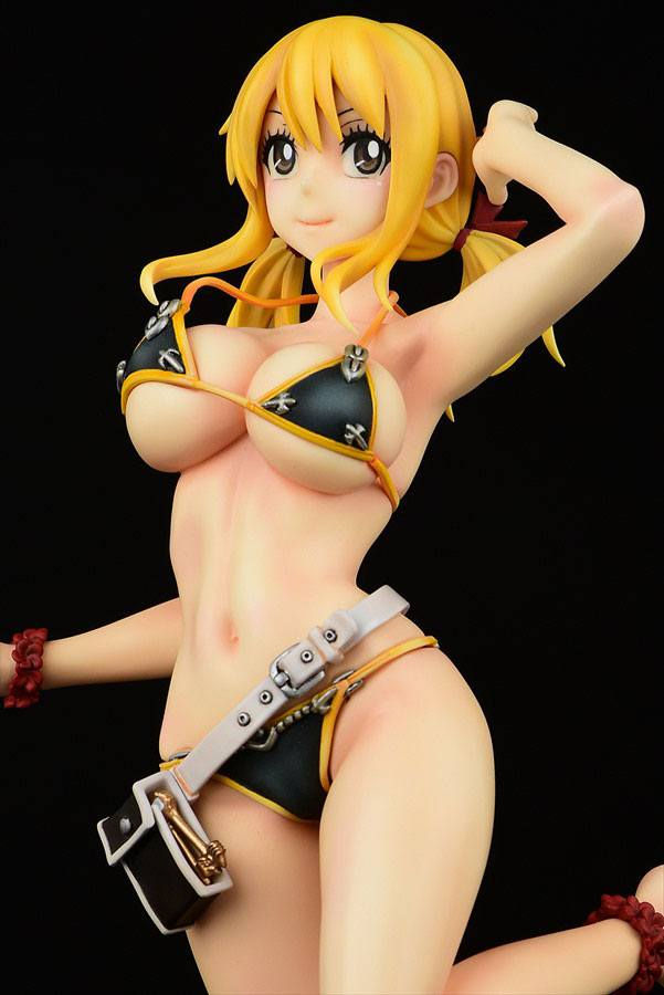 Miniature : Fairy Tail statuette PVC 1/6 Lucy Heartfilia Swimwear Gravure Style Noir 23cm
