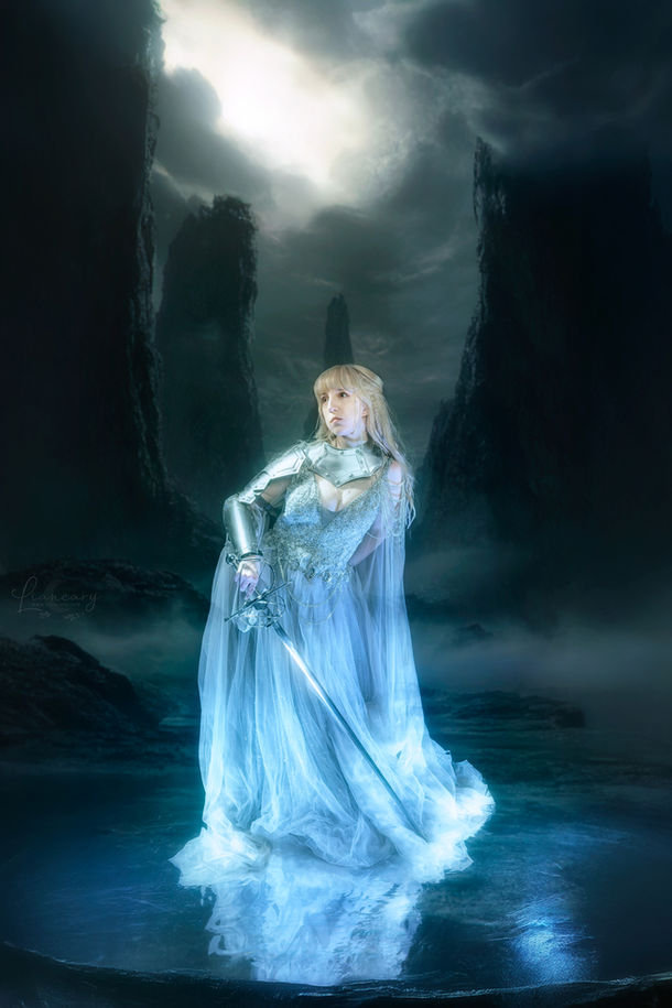 Elfenkriegerin-inszenierte-Fantasy-Fotografie