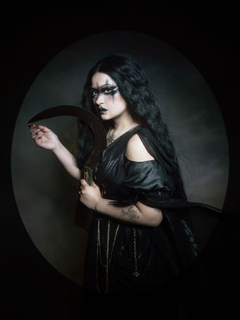 Dunkle Hexe Dark Fantasy Fotoshooting in Jena, Thüringen