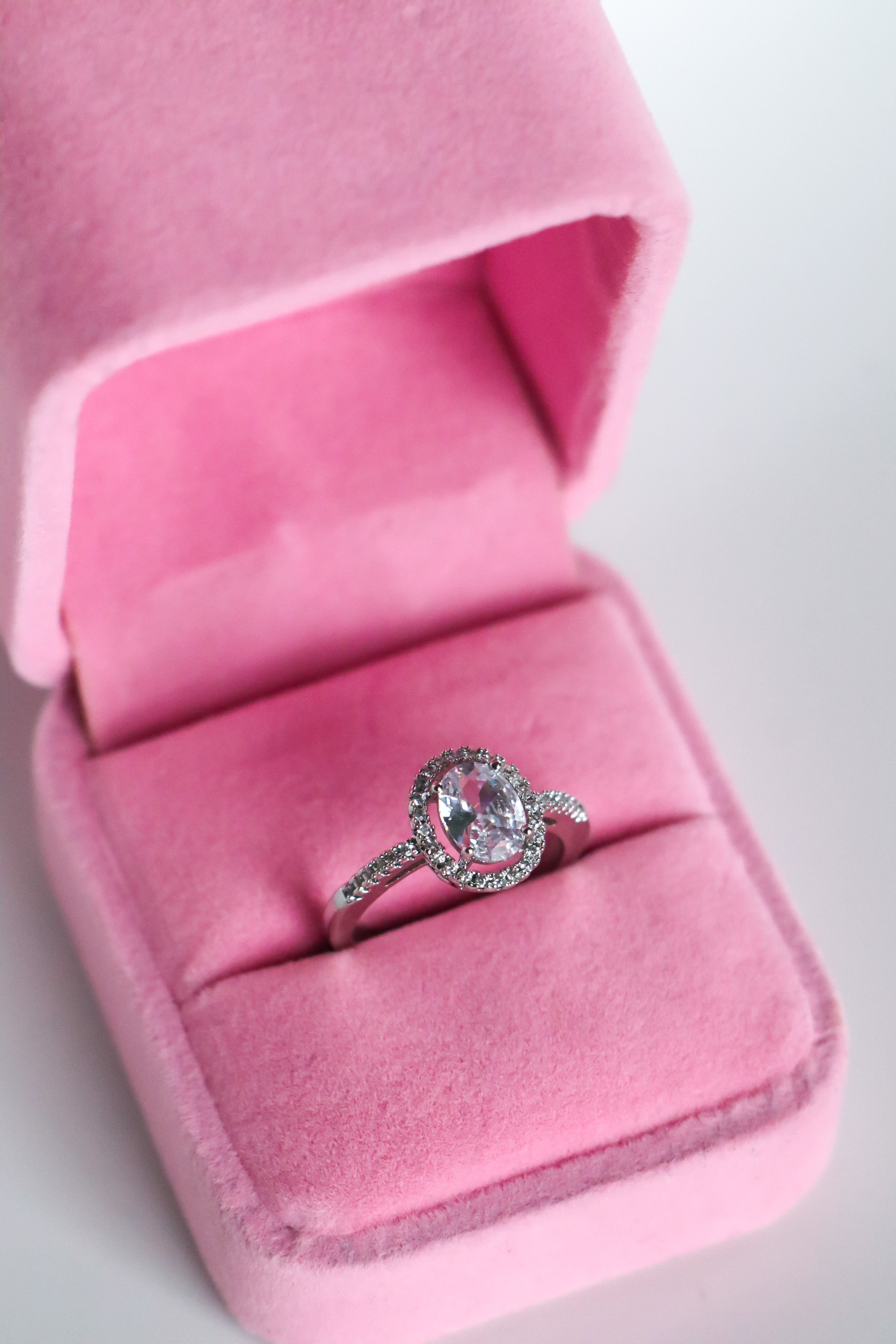 Anel Grande Brilhante 