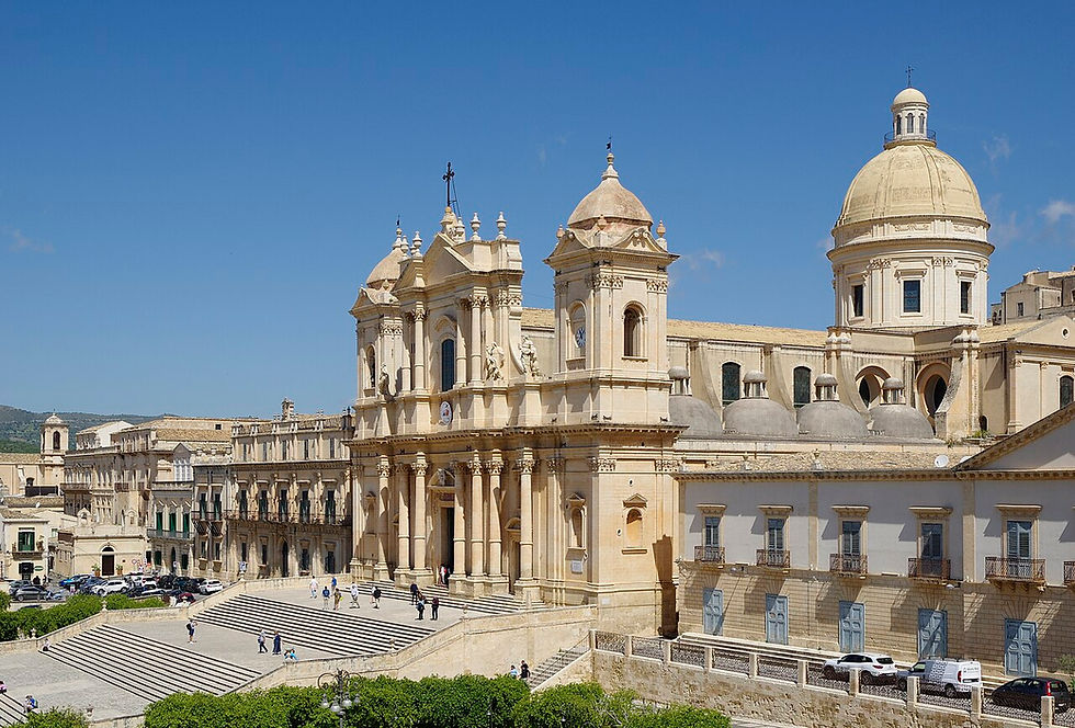 Noto_Cathedral_BW_2025-04-26_11-08-40.jpg