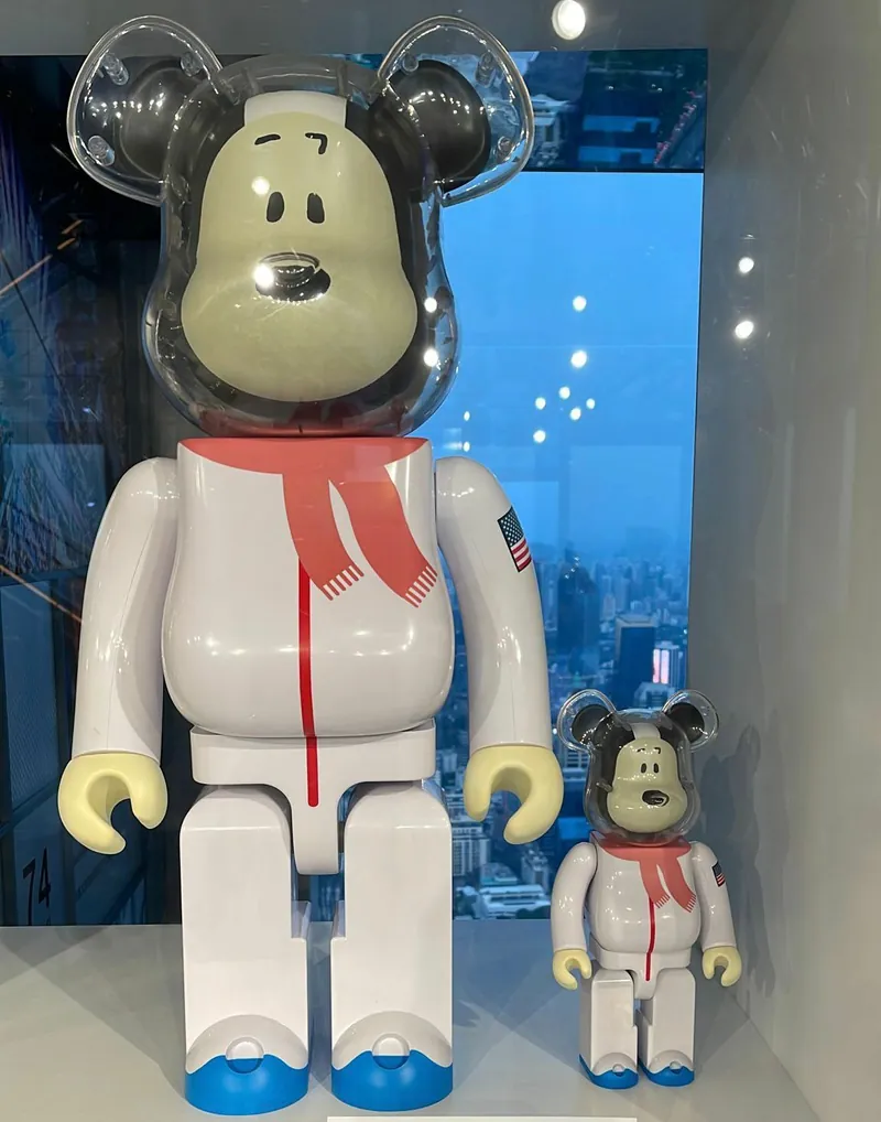 100%+400% BE@RBRICK WWT3 BANGKOK THAILAND (Astronaut Snoopy)