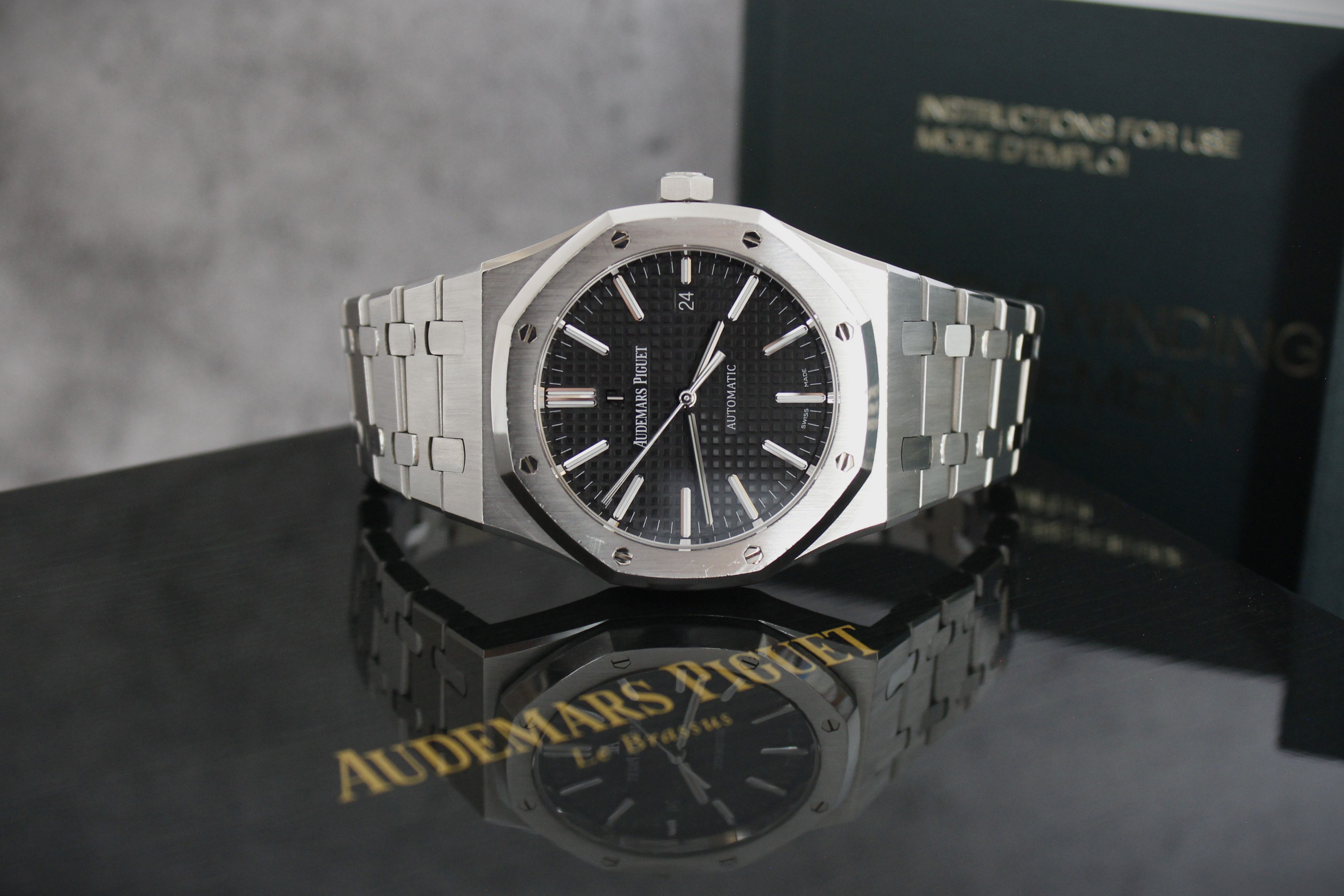 Audemars Piguet Royal Oak 15400ST