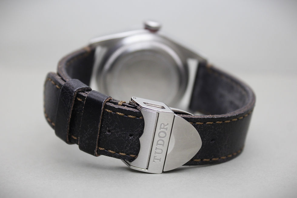 Thumbnail: Tudor Black Bay Heritage Burgundy