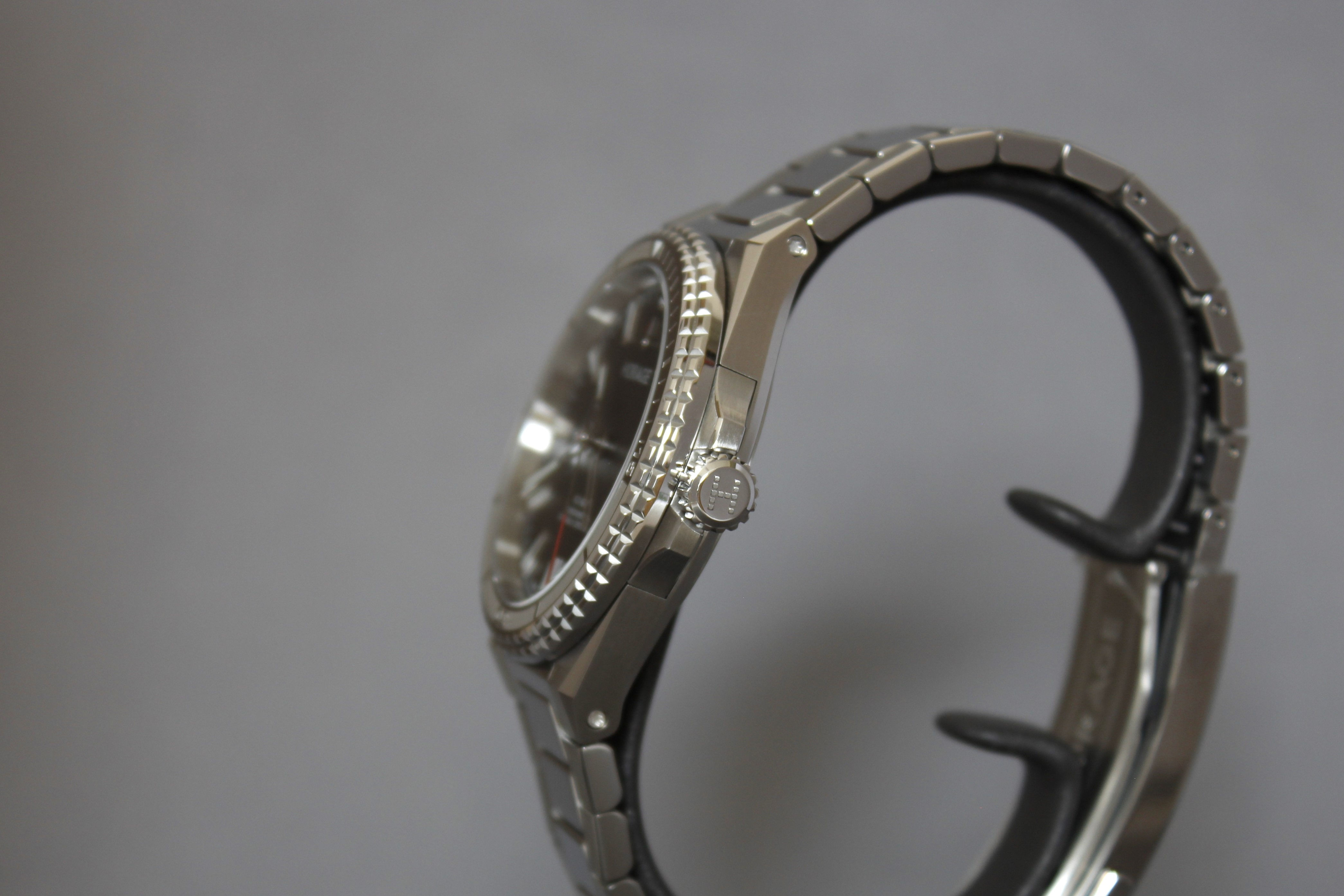 Horage Supersede GMT