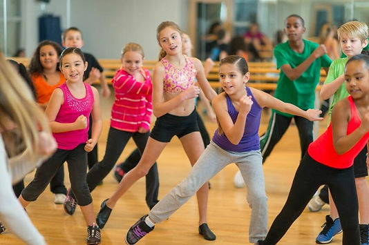 animation-anniversaire-dance-to-style.avif