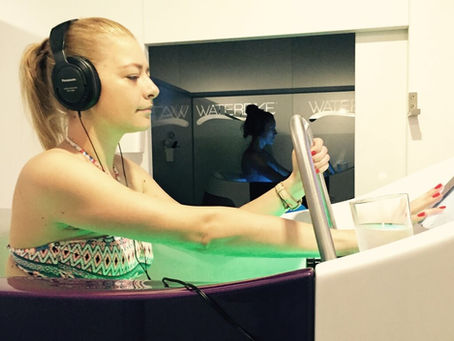 Costum de baie și sport, dar nu in piscină