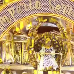 Série Ouro encerra desfiles com brilho, emoção e acidente na dispersão