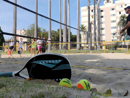 Volta Redonda amplia projeto de Beach Tennis com novas aulas e expansão de quadras pela cidade