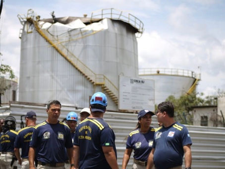 Explosão em base de combustíveis mobiliza bombeiros e deixa dois desaparecidos em Volta Redonda