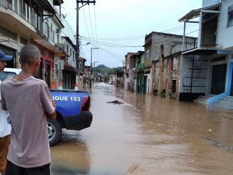 Temporal atinge Barra Mansa nesta quinta-feira e causa transtornos pela cidade