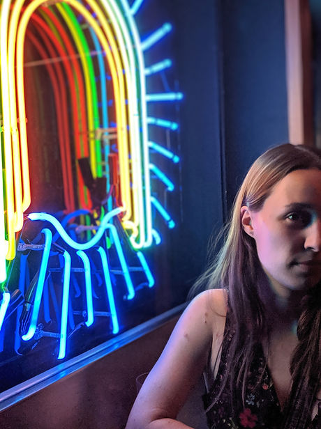 00100lPORTRAIT_00100_BURST20190709205609