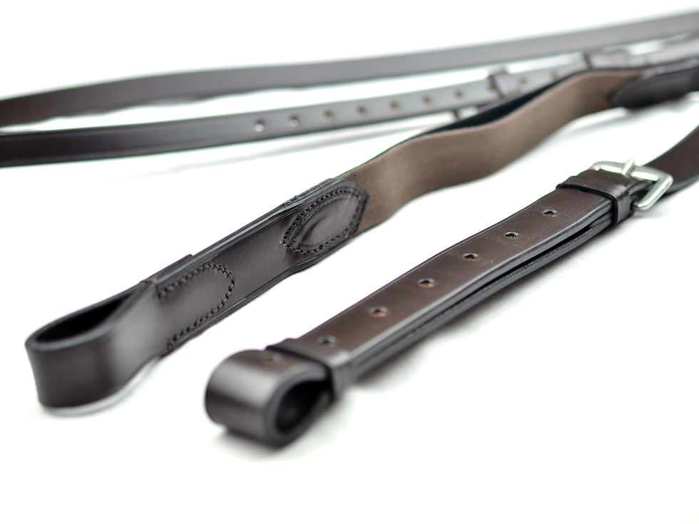 Classic Standing Martingale With Elastic Inserts