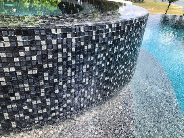What Tiling to Choose for Your Pool 1 a1da76 b0aa353e1c4f4c8f8d21d84493726c81~mv2