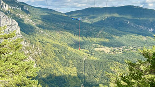RTE equips six kilometres of overhead power lines with bird flight diverters in the Verdon, France 