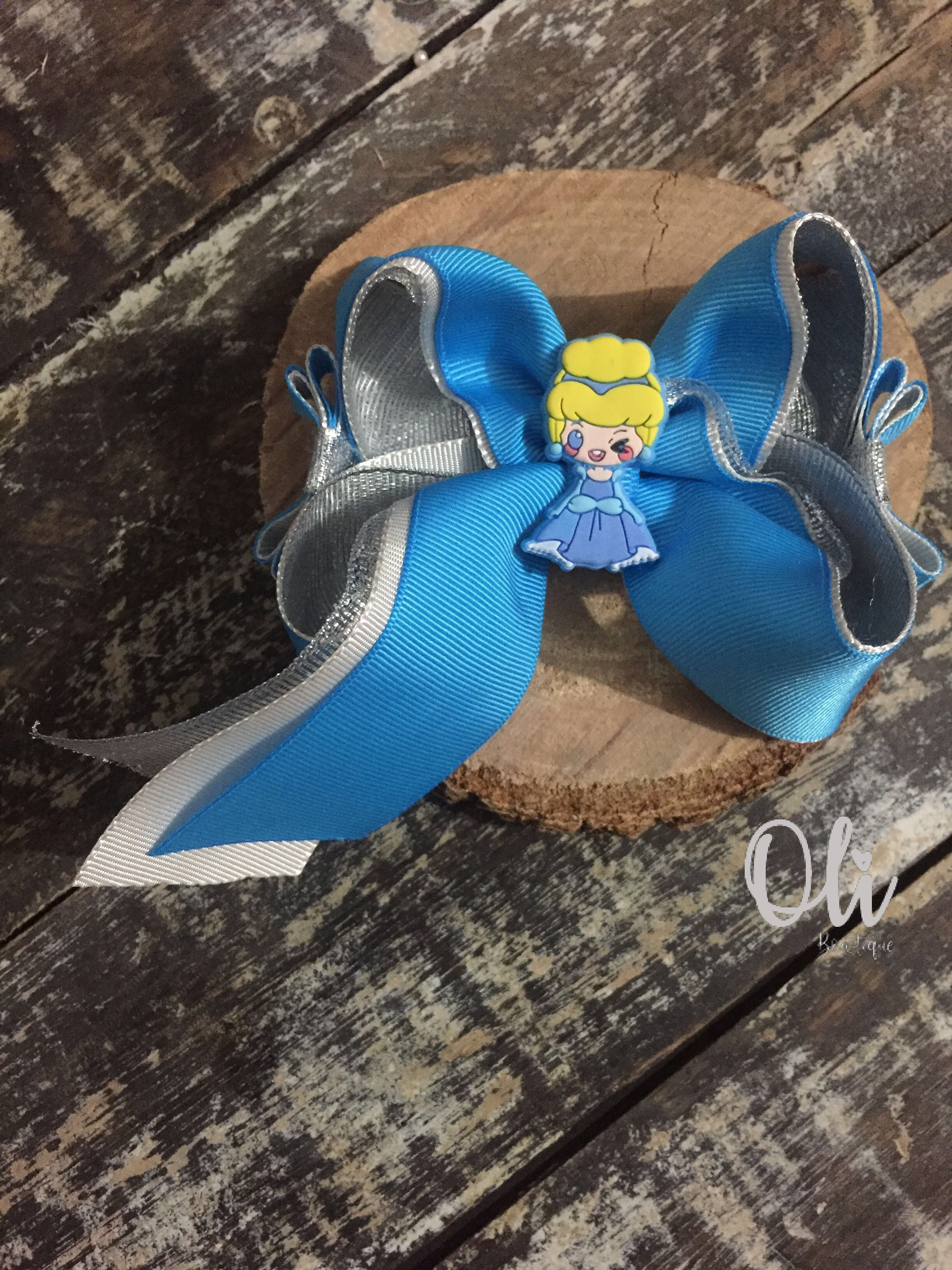 Laço Cinderella • Cinderella bow