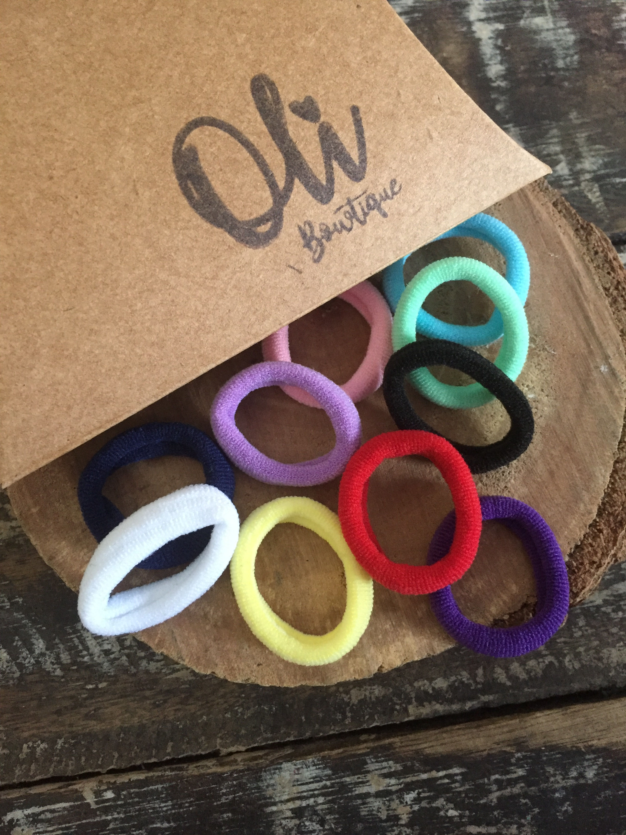 Mini xuxinha • Mini hair tie