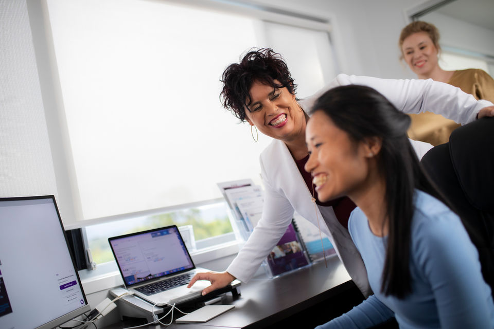 Tanya R Curtis – Teacher, Course Developer and Presenter