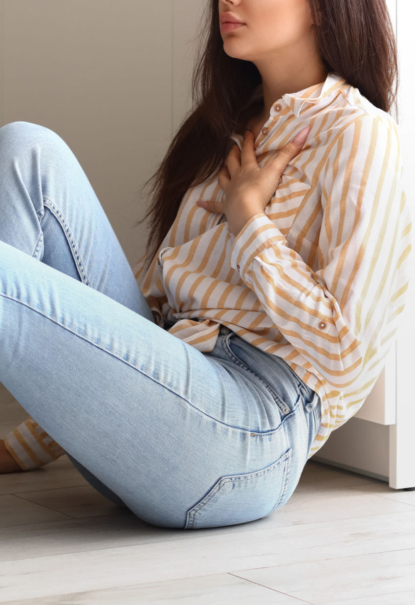 woman having a panic attack