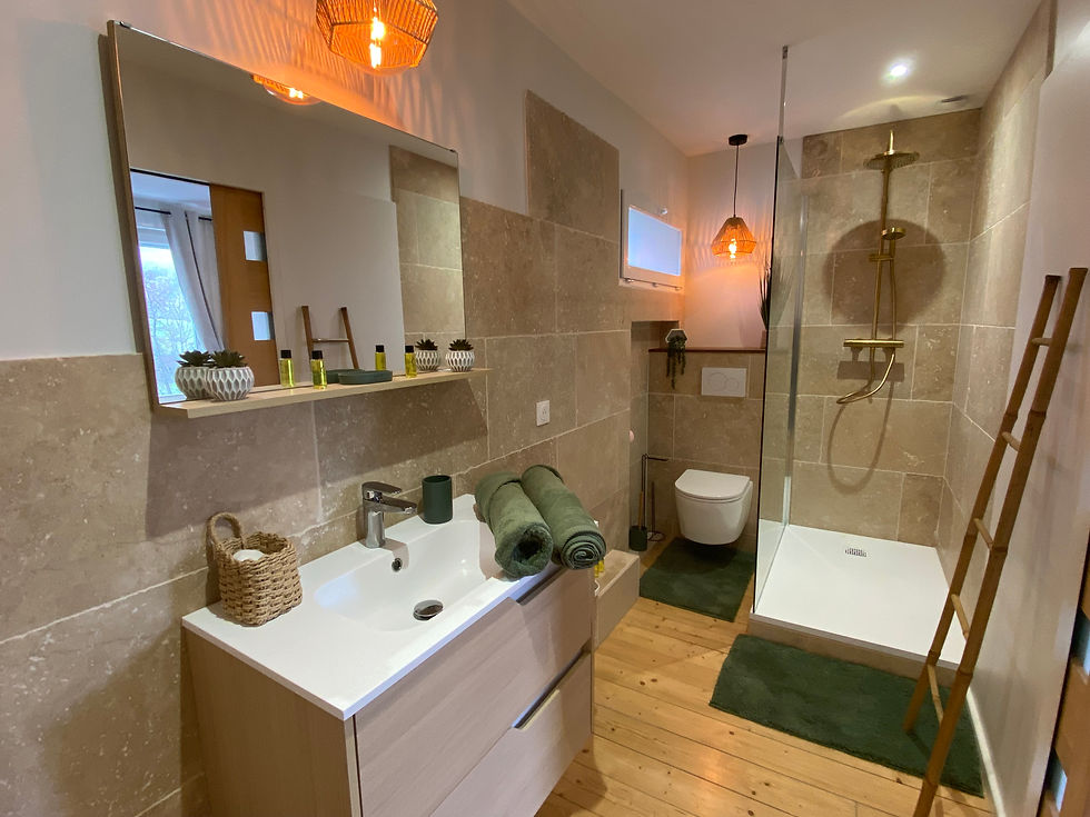 salle de bain d'un logement AIRBNB