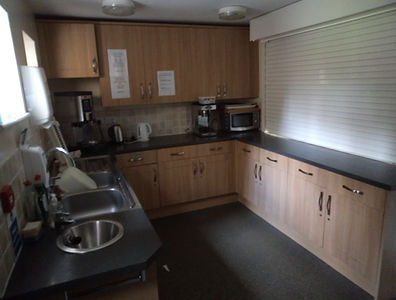Hall-kitchen-01.jpg