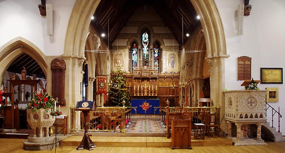 Nave-chancel-01.jpg