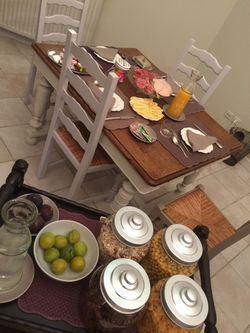 Petit Dejeuner Clos Saint Martin 1