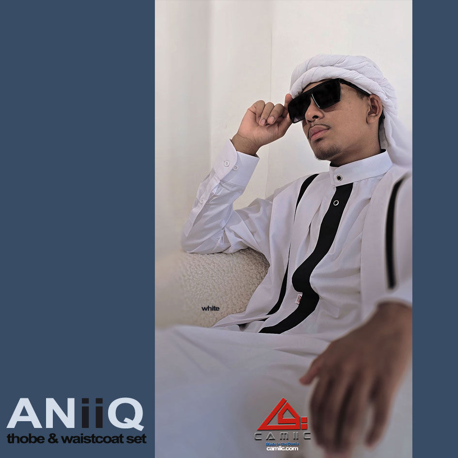 Thumbnail: ANiiQ - Waistcoat Set - White